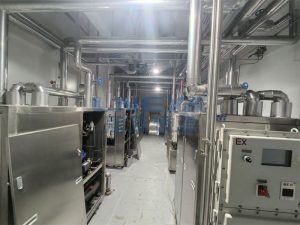 风冷螺杆冷冻机:为什么它比水冷更适合缺水地区? 风冷螺杆冷冻机:为什么它比水冷更适合缺水地区?