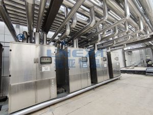 风冷螺杆冷水机组：制冷的灵活之选，无锡冠亚如何适配多变工况？